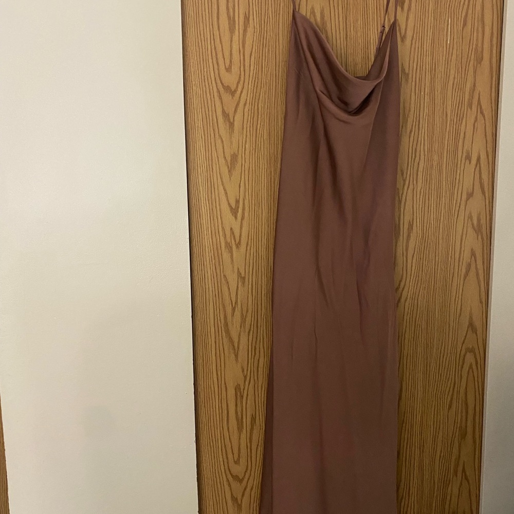 Dresses and tops - Picture 16 of 16